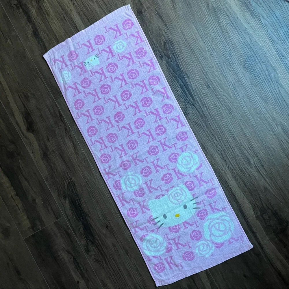 Sanrio Pink Hello Kitty Rose Floral 100% Cotton Hand Face Towel NEW